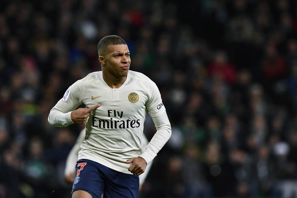 273㎡三居走出花迷宫，凭三大洄游术，打造四个完整生活场景！